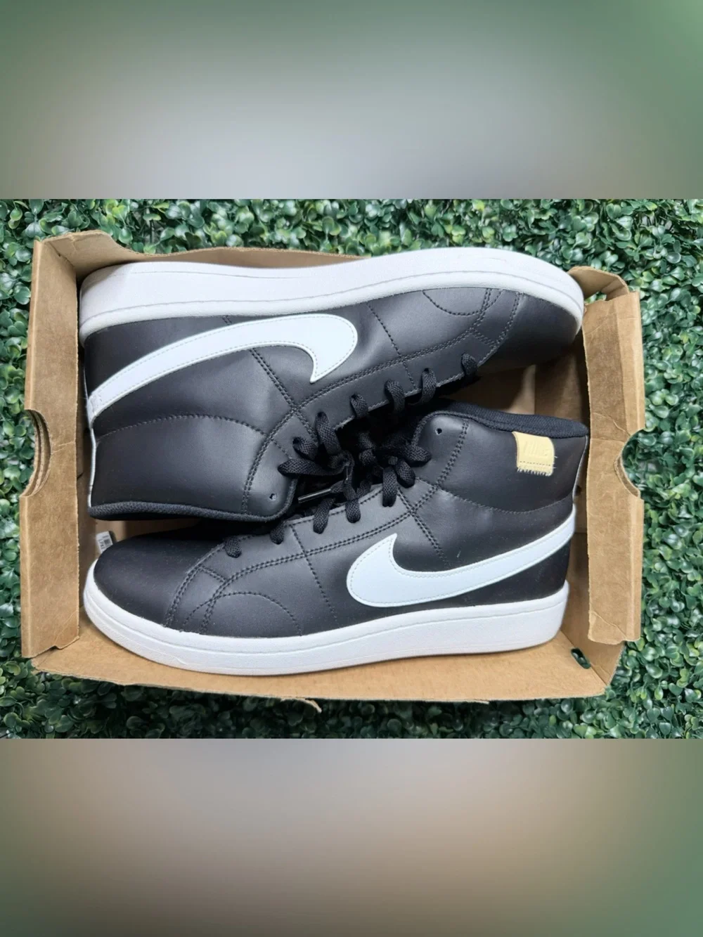 Nike Court Royale 2 Mid White Black Onyx  11.5M New